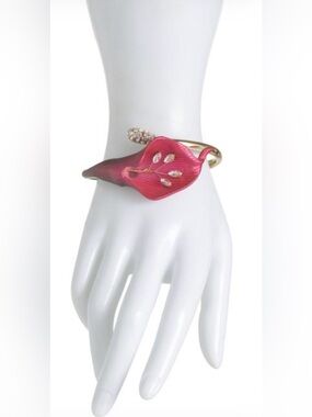 BETSEY JOHNSON Pinkish-Purple Ombré Feminine Hinged Calla Lily Bracelet NEW NWT